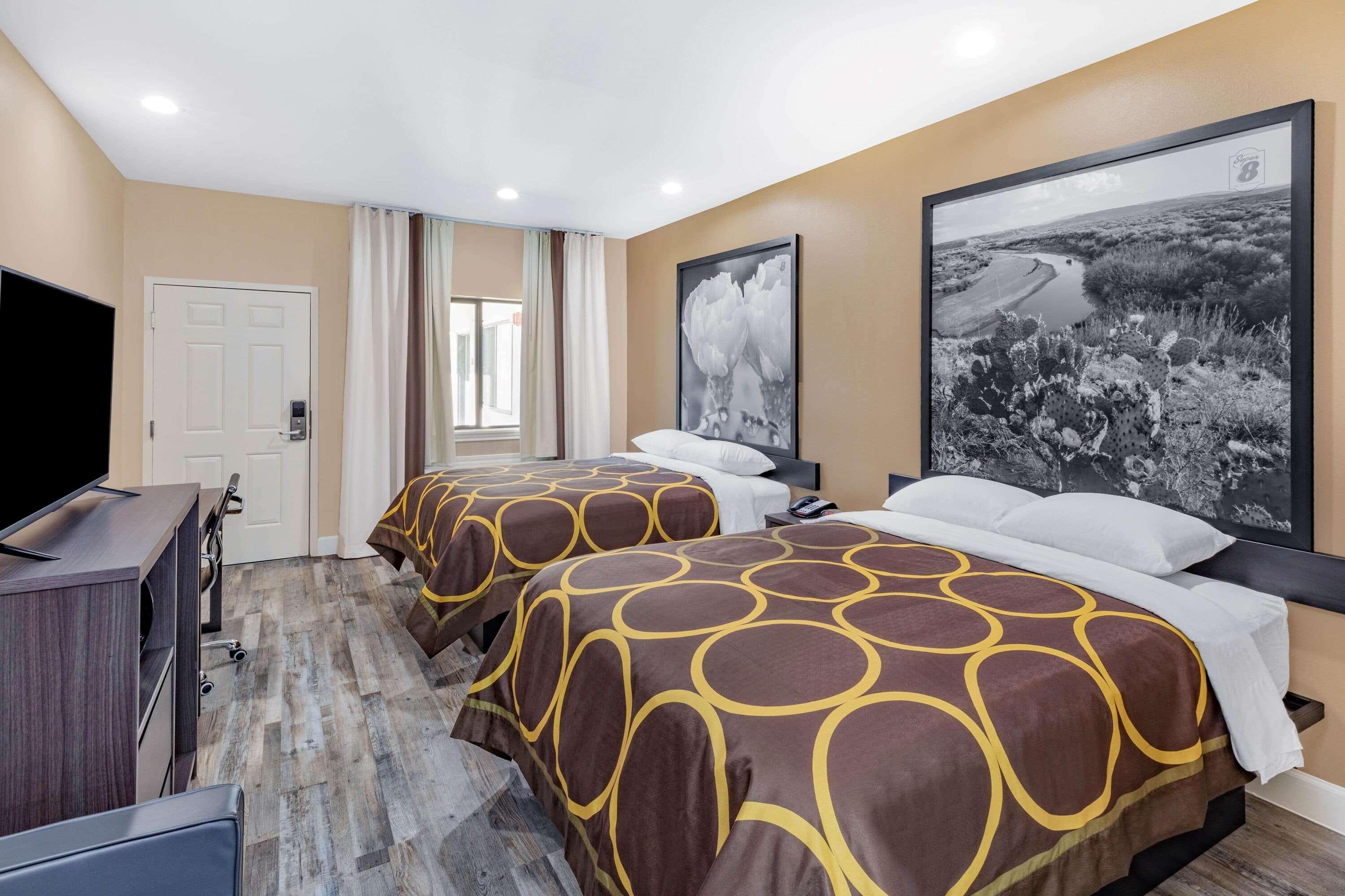 Super 8 By Wyndham Houston Nw Beltway 8-West Rd Hotel Ngoại thất bức ảnh