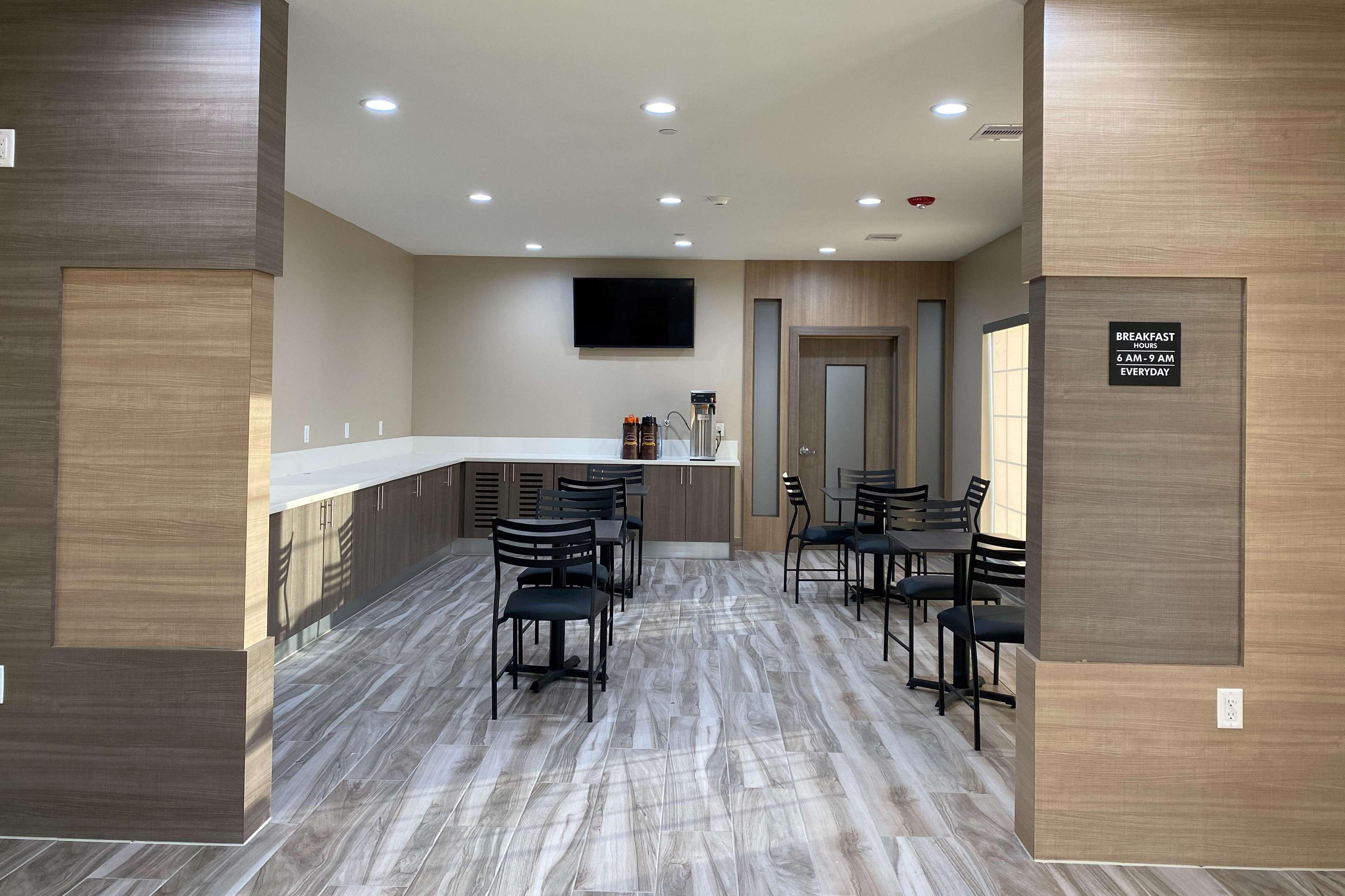 Super 8 By Wyndham Houston Nw Beltway 8-West Rd Hotel Ngoại thất bức ảnh